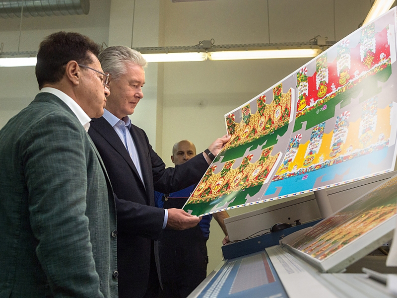 � ������ �� 5 ��� ������� ����� 700 ����� ���������������� ����������� - �������