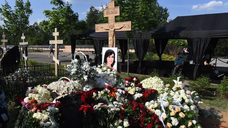 Семья Заворотнюк призвала помолиться за актрису в годовщину смерти