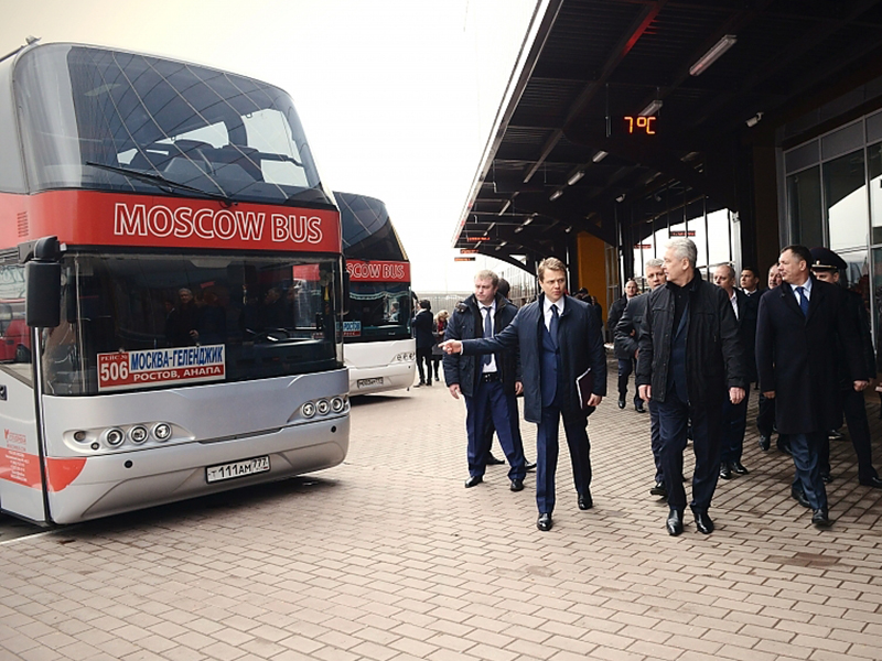 Южный автовокзал москва. Автостанция Южные ворота Москва. Автовокзал красные ворота Москва. Автовокзал Южные ворота Москва Ровно автотус. Автовокзал Южные ворота телефон.