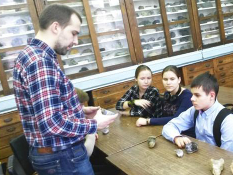 �������� �������� �1590 ������ ������� �������� ����