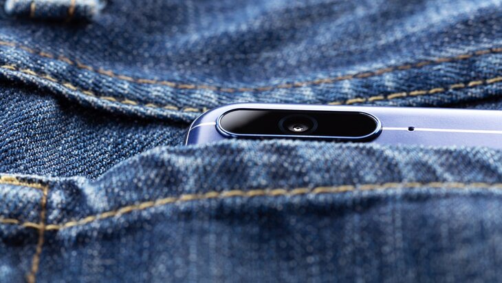 Подмосковные врачи спасли подростка, у которого в кармане взорвался телефон