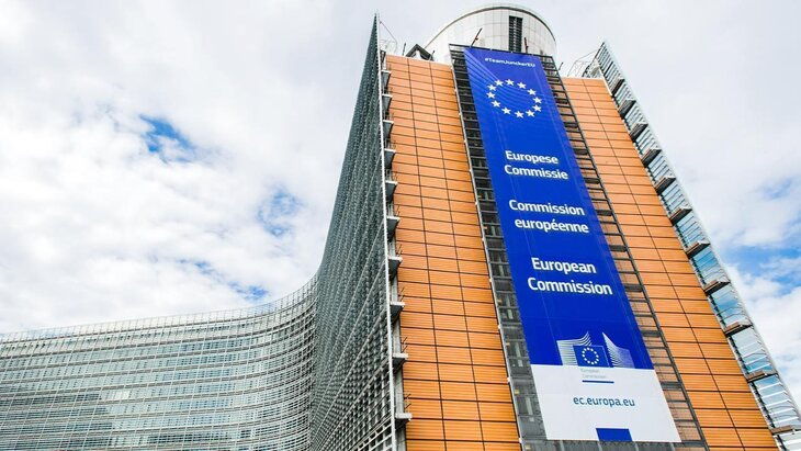 Еврокомиссия представит план прекращения импорта газа из РФ 6 мая