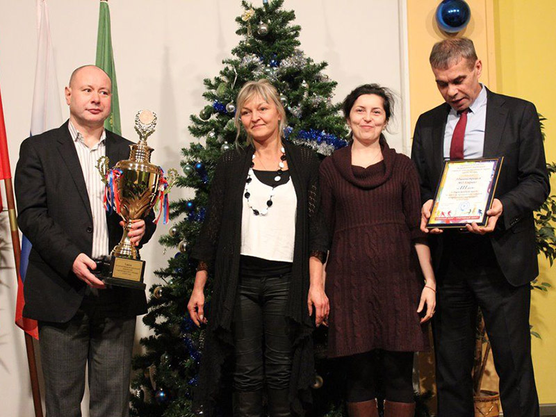 ����� ������� ���� �������� ����� � ���� ������������