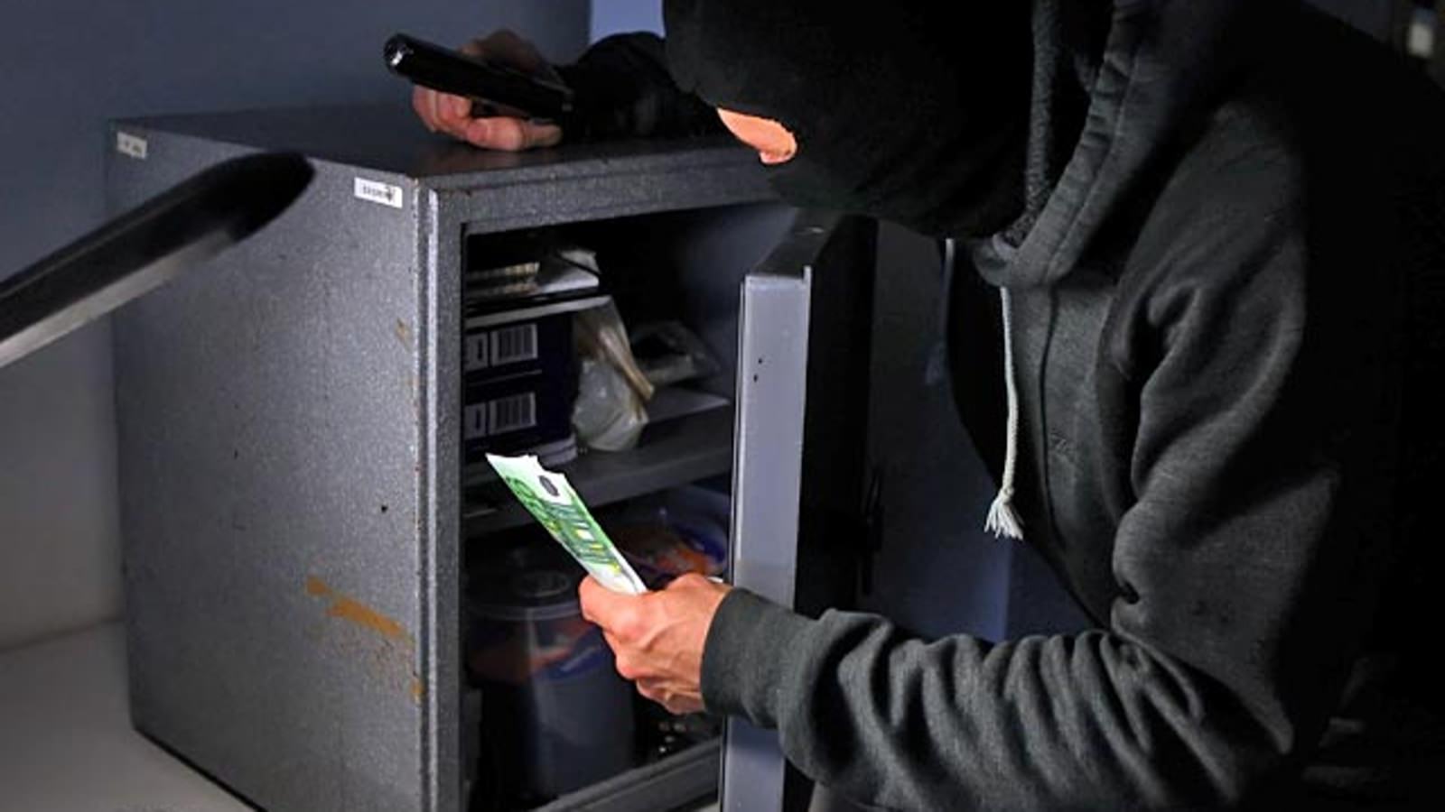 � ����������� ��������� � �������� ������ 1 ��� ���. � 30 ���. ����