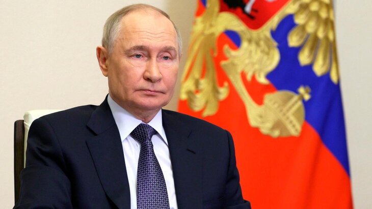 Путин направил венок на церемонию прощания с экс-министром транспорта Старовойтом