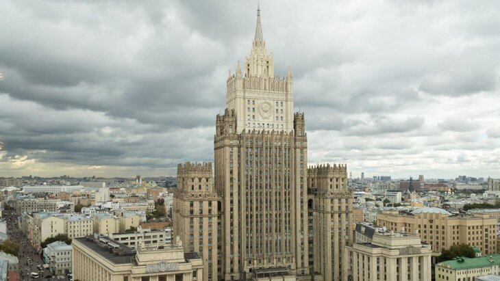 МИД РФ выразил озабоченность тарифной войной между США и КНР