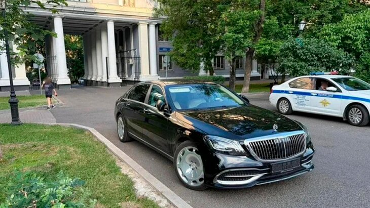 � ������ ��������� �������� Maybach � ���������� ��������