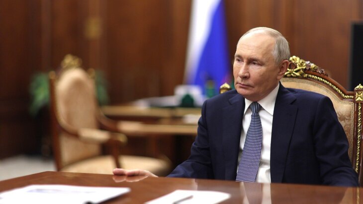 Путин заявил, что не чувствует себя политиком, который вершит судьбы страны