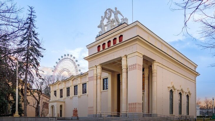 �������: � 2011 ���� � ������ ���������������� 2 347 ���������� �����������