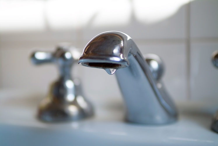 В столице стартовало плановое отключение горячей воды