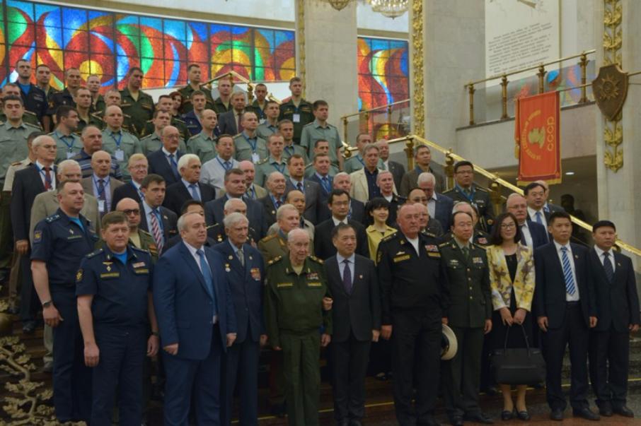 � ����� ������ ���������� � ������ ������ � ������������ ����� 