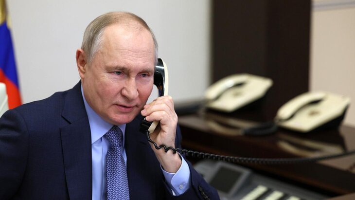 Путин впервые провел телефонный разговор с Папой Римским Львом XIV