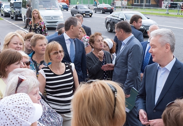 Собянин открыл центральную автодорогу в поселке Коммунарка