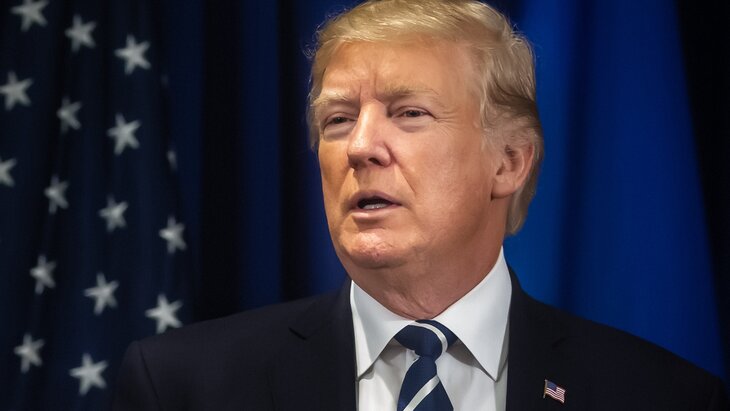 Дональд Трамп заявил, что вводит пошлины в размере 100% на иностранные фильмы в США