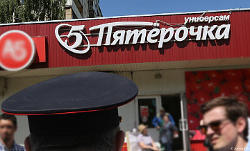 Охранник избил покупательницу в «Пятерочке» в ЗАО Охранник избил покупательницу в «Пятерочке» в ЗАО