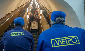 Эскалатор в переходе между станциями «Киевская» коричневой и синей веток закроют на ремонт