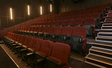Фильмы с субтитрами и на языке жестов покажут в кинотеатре «Поклонка»